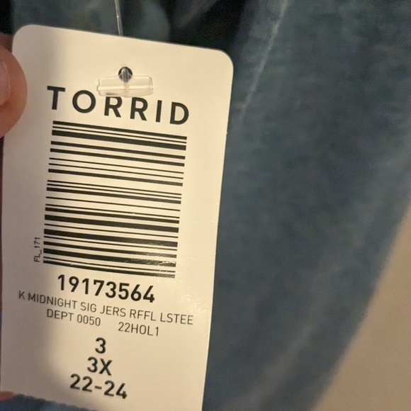 Torrid Long Ruffle Sleeve Top - Picture 4 of 6